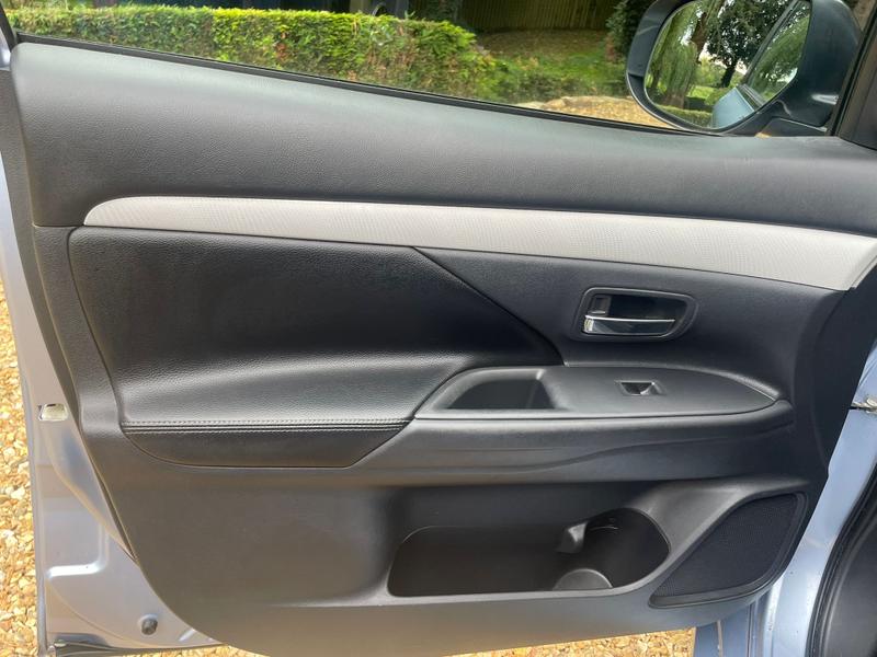 Used Mitsubishi Outlander 2015 for sale - 76266038: Photo 12