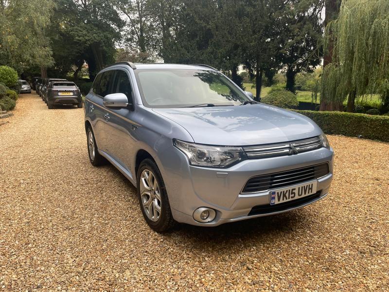 Used Mitsubishi Outlander 2015 for sale - 76266038: Photo 2