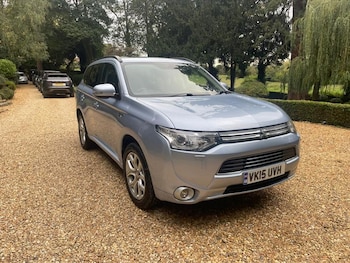 Used Mitsubishi Outlander 2015 for sale - 76266038: Photo