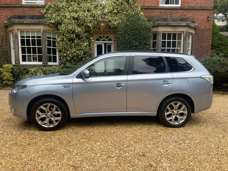 Used Mitsubishi Outlander 2015 for sale - 76266038: Photo 5