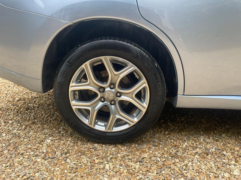 Used Mitsubishi Outlander 2015 for sale - 76266038: Photo 7