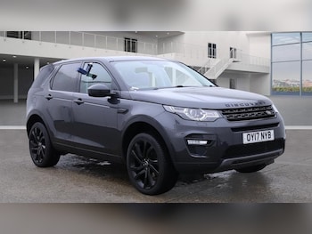 Used Land Rover Discovery Sport 2017 for sale - 76534368: Photo