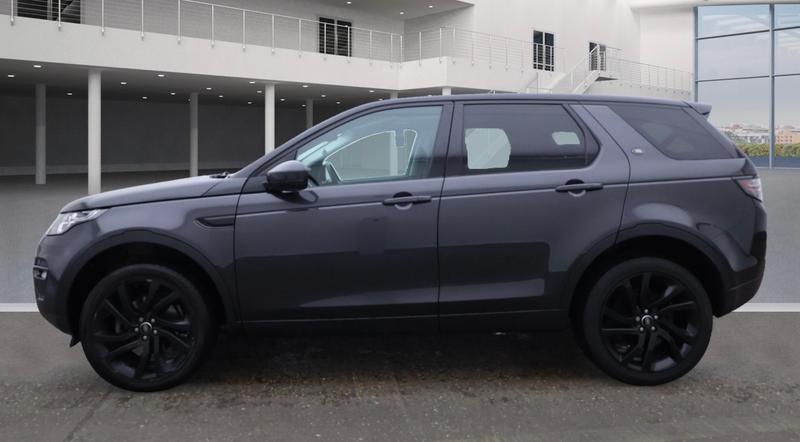 Used Land Rover Discovery Sport 2017 for sale - 76534368: Photo 6