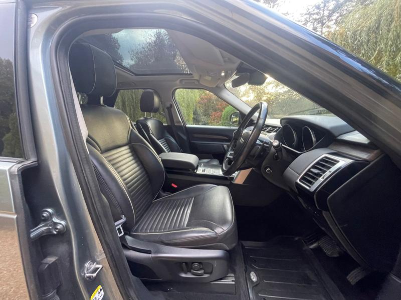 Used Land Rover Discovery 2017 for sale - 76332564: Photo 16