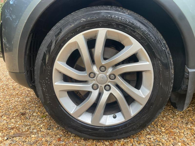 Used Land Rover Discovery 2017 for sale - 76332564: Photo 18