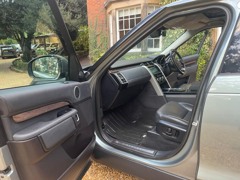 Used Land Rover Discovery 2017 for sale - 76332564: Photo 19