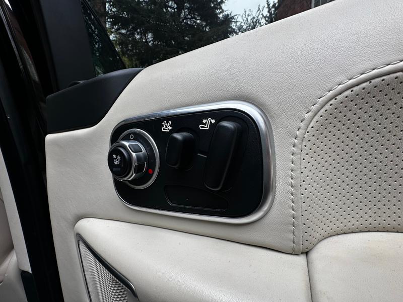 Used Land Rover Range Rover for sale - 78042933: Photo 15