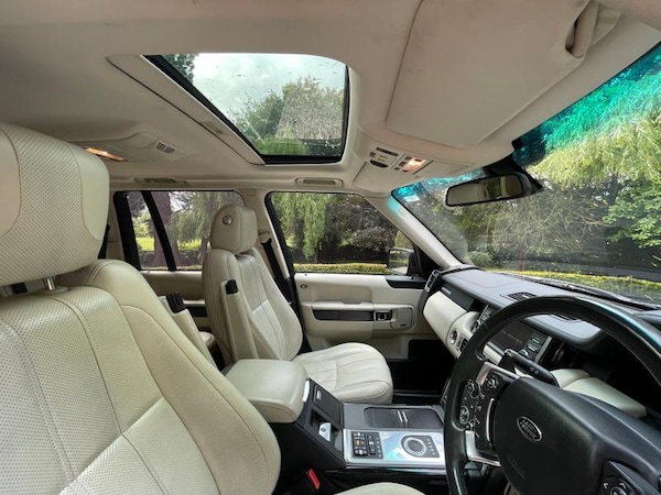 Used Land Rover Range Rover 2011 for sale - 74768843: Photo 11