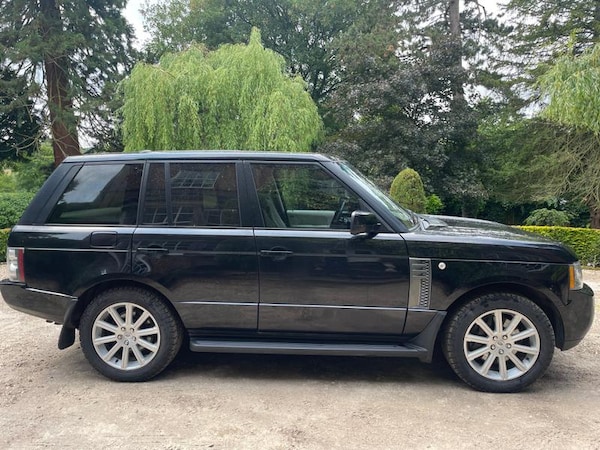 Used Land Rover Range Rover 2011 for sale - 74768843: Photo 1