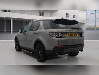 Used Land Rover Discovery Sport 2016 for sale - 76534524: Photo