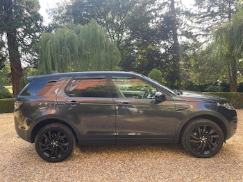 Used Land Rover Discovery Sport  for sale - 75835826: Photo
