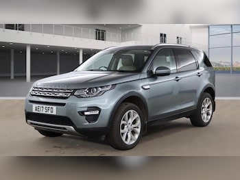 Used Land Rover Discovery Sport 2017 for sale - 76382096: Photo