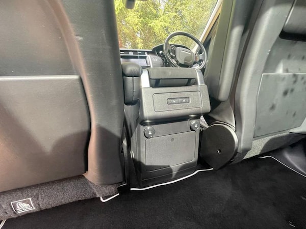 Used Land Rover Discovery 2020 for sale - 75621065: Photo 26