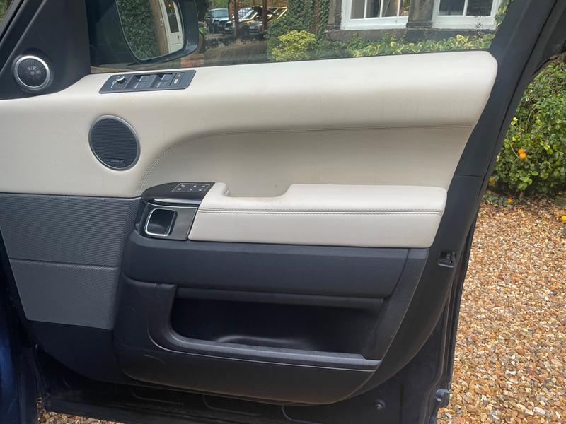 Used Land Rover Range Rover Sport 2017 for sale - 75982585: Photo 18