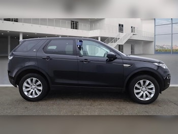 Used Land Rover Discovery Sport 2016 for sale - 76394162: Photo
