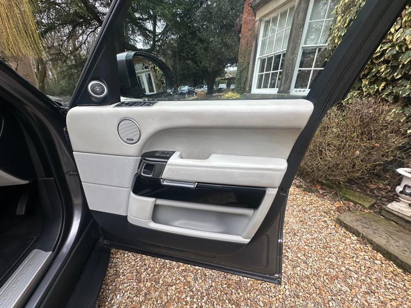 Used Land Rover Range Rover 2014 for sale - 78015321: Photo 9