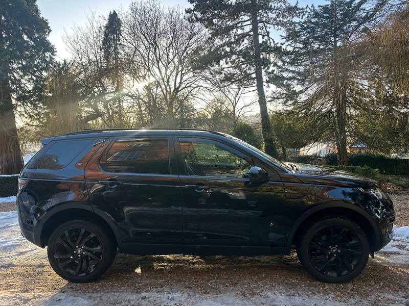 Used Land Rover Discovery Sport 2017 for sale - 77161147: Photo 1
