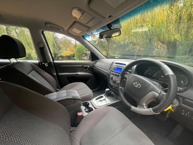 Used Hyundai Santa Fe 2010 for sale - 76553881: Photo 12