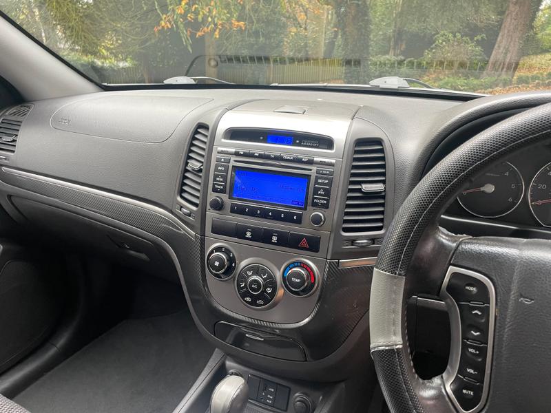 Used Hyundai Santa Fe 2010 for sale - 76553881: Photo 16