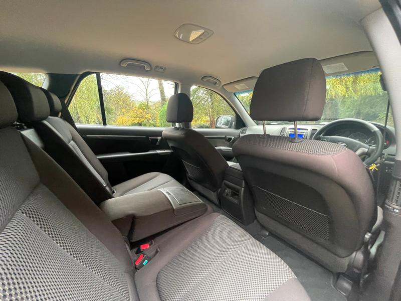 Used Hyundai Santa Fe 2010 for sale - 76553881: Photo 20