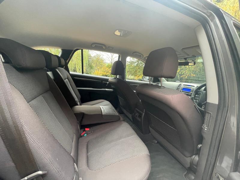 Used Hyundai Santa Fe 2010 for sale - 76553881: Photo 22