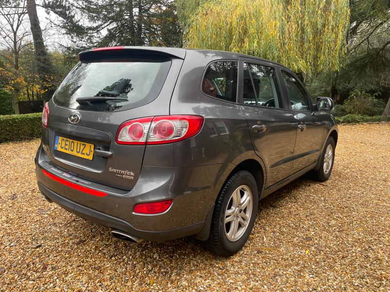 Used Hyundai Santa Fe 2010 for sale - 76553881: Photo 5