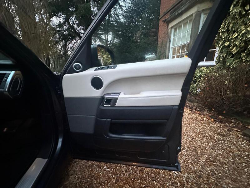 Used Land Rover Range Rover Sport 2017 for sale - 77268760: Photo 13