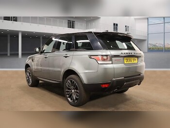 Used Land Rover Range Rover Sport 2017 for sale - 76209481: Photo 4
