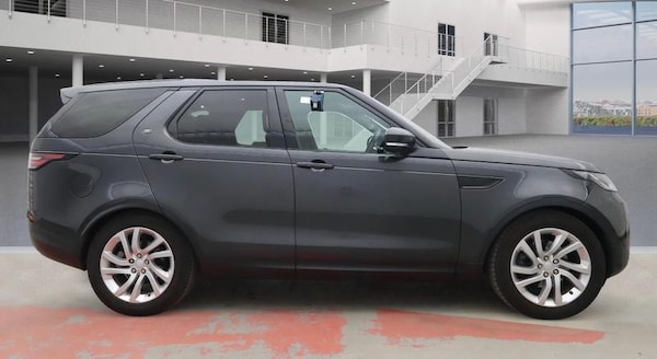 Used Land Rover Discovery 2018 for sale - 76209318: Photo 1