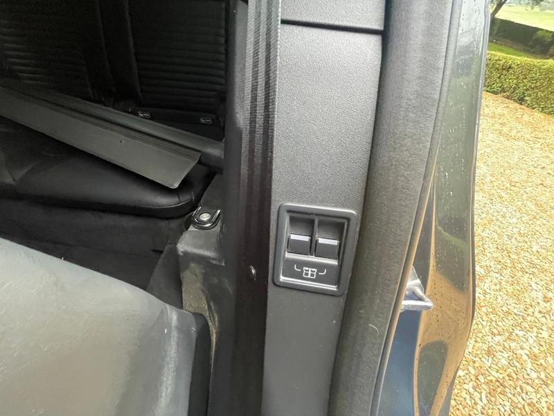 Used Land Rover Discovery 2018 for sale - 76209318: Photo 36