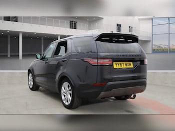 Used Land Rover Discovery 2018 for sale - 76209318: Photo 4