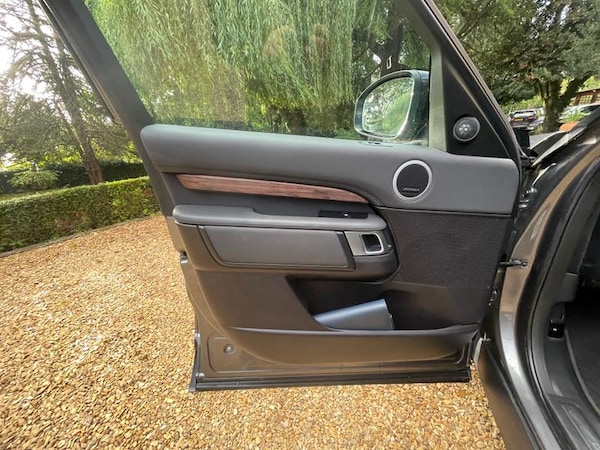 Used Land Rover Discovery 2019 for sale - 76154252: Photo 26