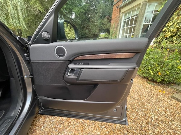 Used Land Rover Discovery 2019 for sale - 76154252: Photo 9