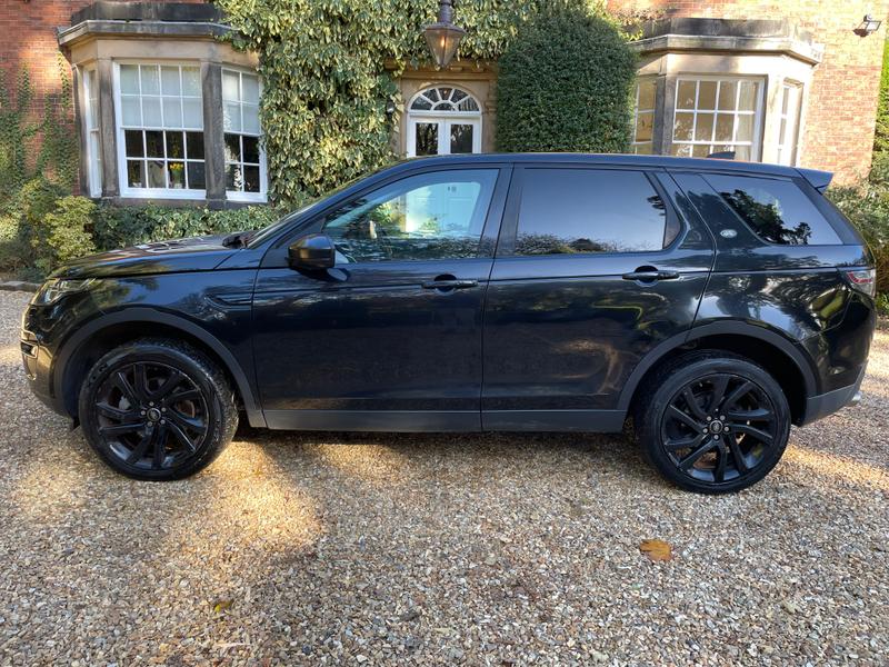 Used Land Rover Discovery Sport 2017 for sale - 76438473: Photo 5