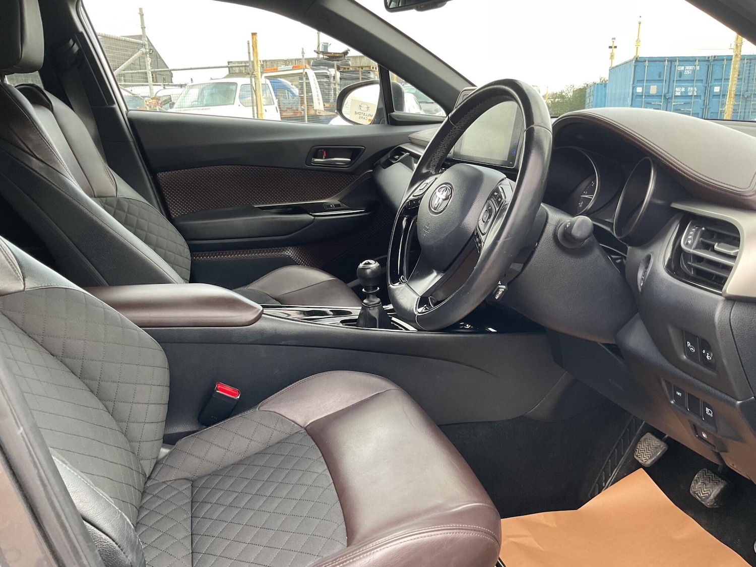 Used Toyota C-HR 2017 for sale - 78047099: Photo 11