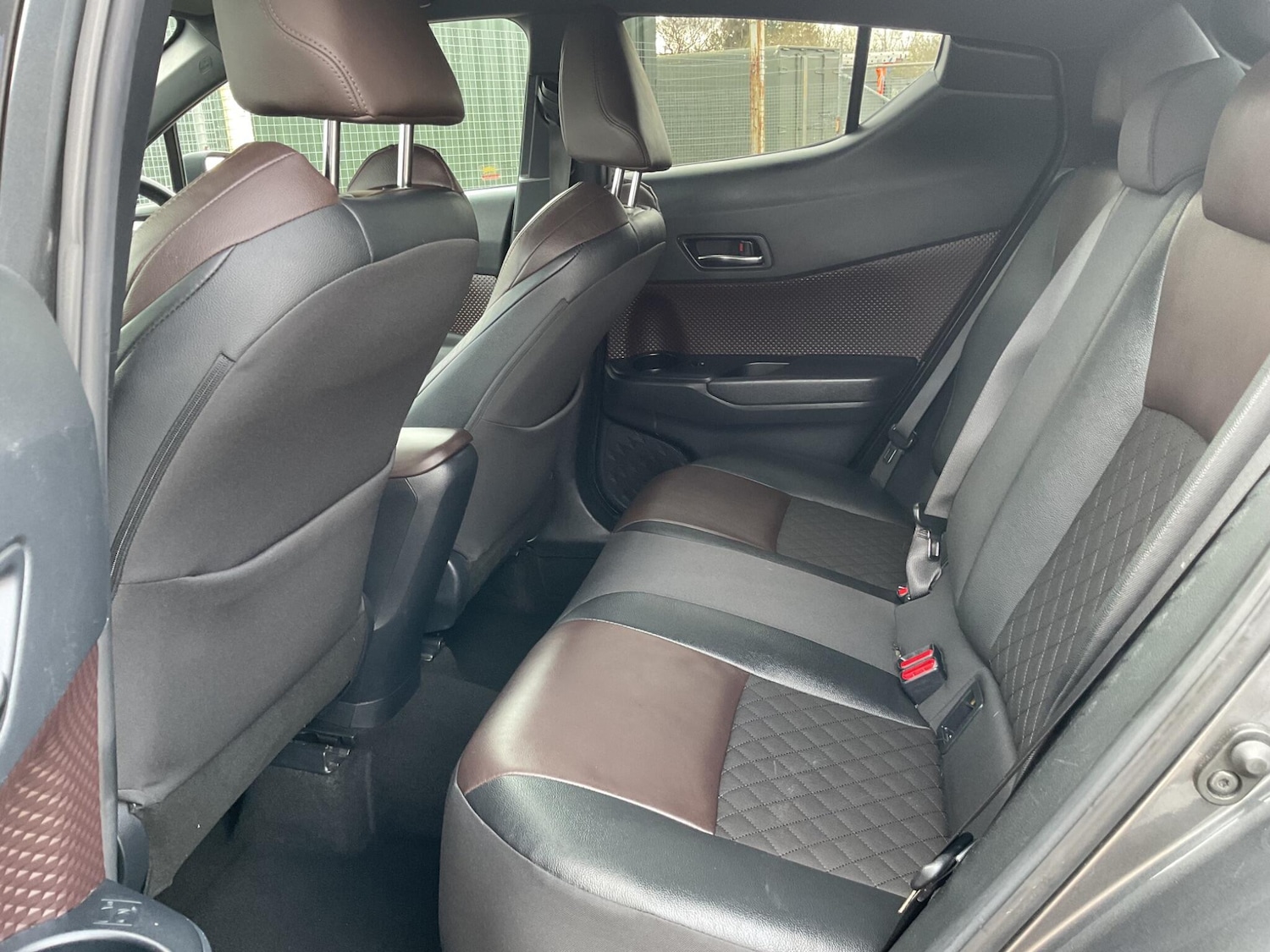 Used Toyota C-HR 2017 for sale - 78047099: Photo 12