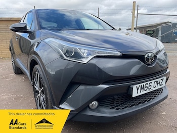 Used Toyota C-HR 2017 for sale - 78047099: Photo