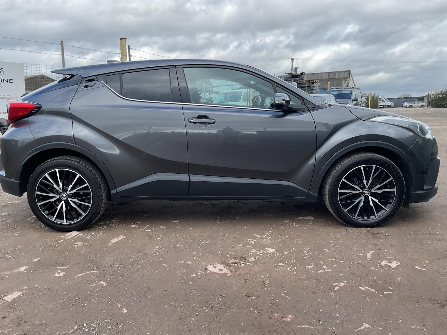 Used Toyota C-HR 2017 for sale - 78047099: Photo 8