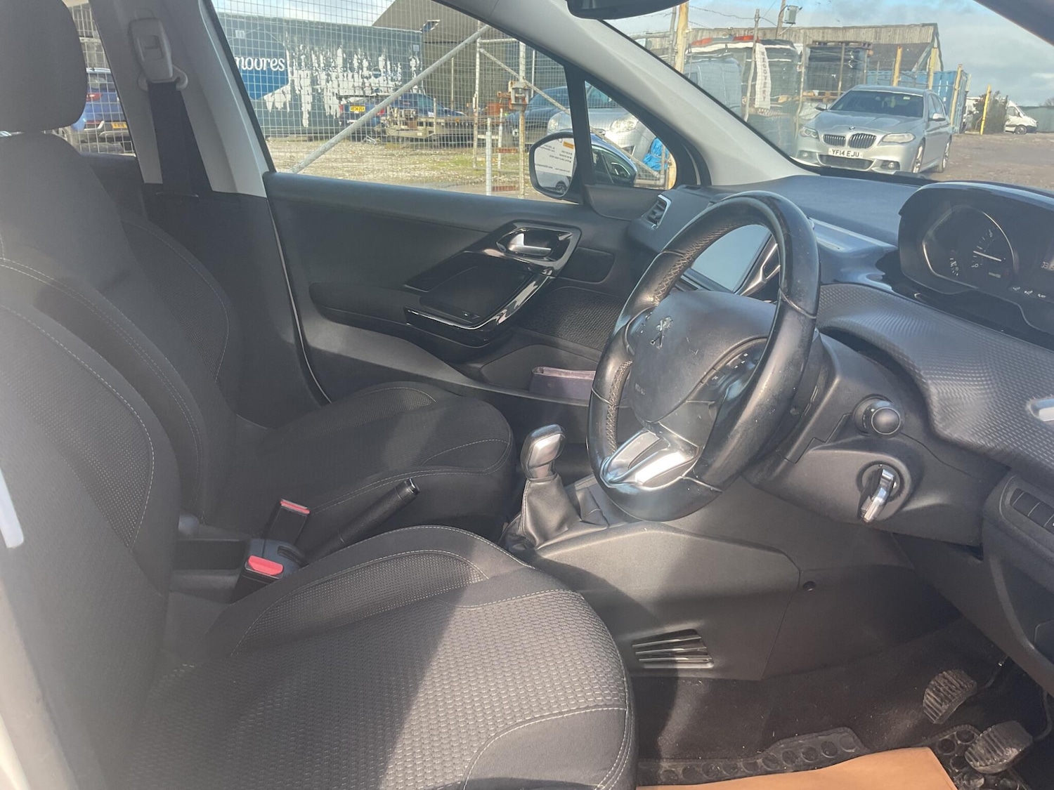 Used Peugeot 208 2016 for sale - 77585960: Photo 12