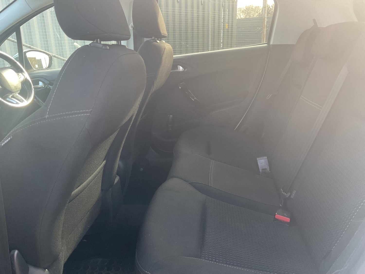 Used Peugeot 208 2016 for sale - 77585960: Photo 13