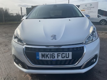 Used Peugeot 208 2016 for sale - 77585960: Photo