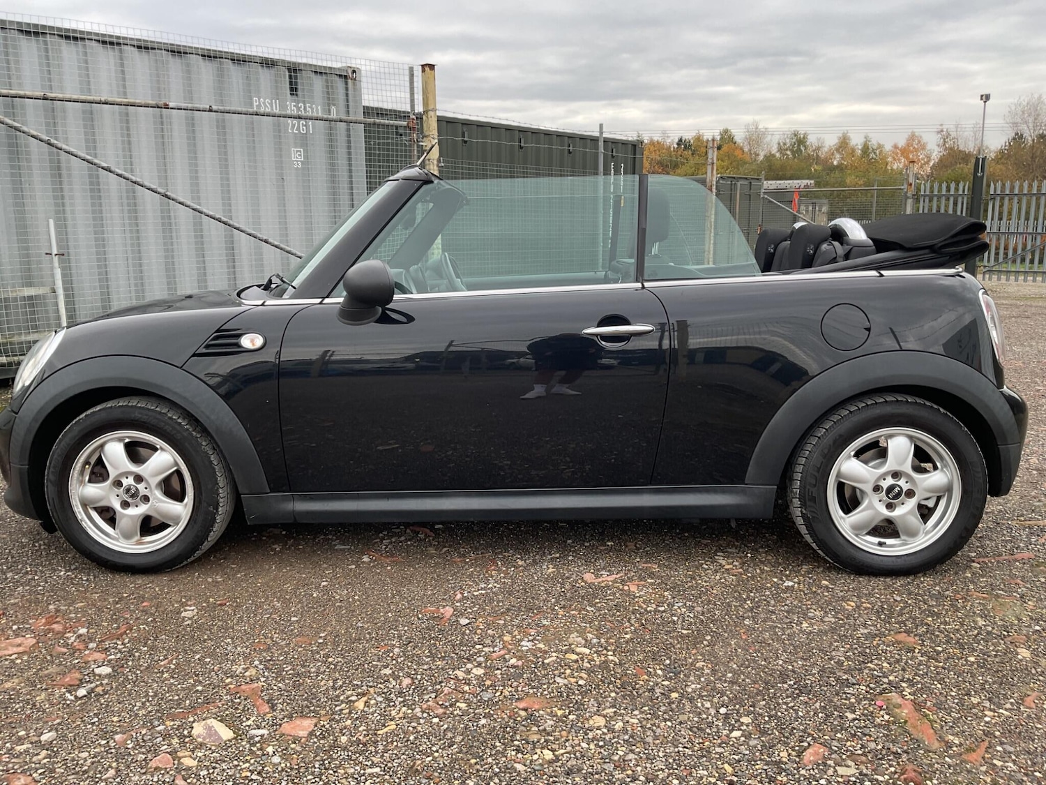 Used MINI Convertible 2011 for sale - 76802466: Photo 6