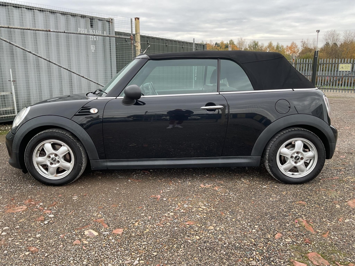 Used MINI Convertible 2011 for sale - 76802466: Photo 7