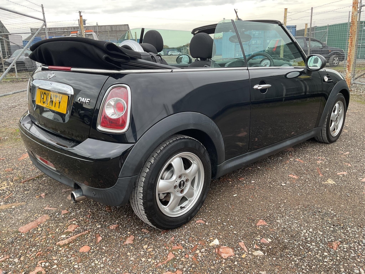 Used MINI Convertible 2011 for sale - 76802466: Photo 9