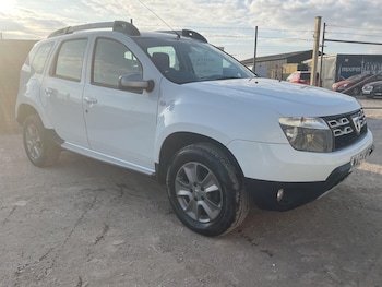 Used Dacia Duster 2015 for sale - 79292763: Photo