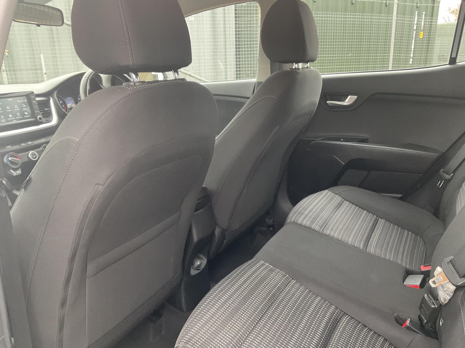 Used Kia Stonic 2018 for sale - 78072675: Photo 10