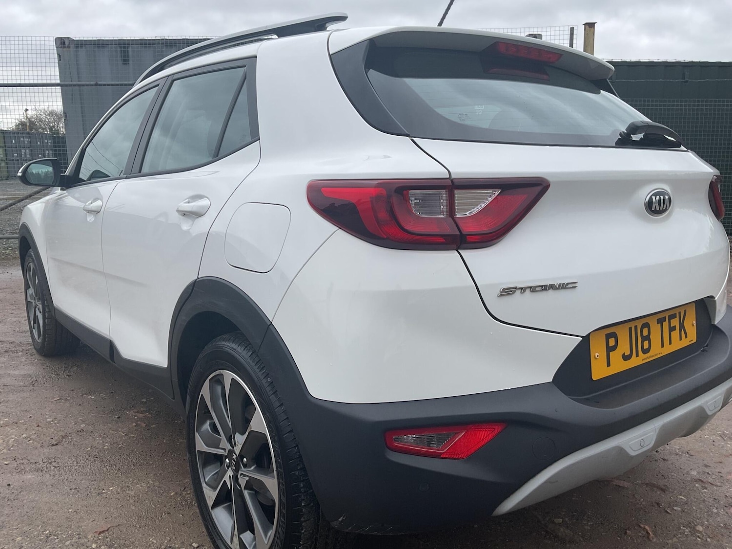 Used Kia Stonic 2018 for sale - 78072675: Photo 4