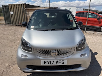 Used smart fortwo 2017 for sale - 79362630: Photo
