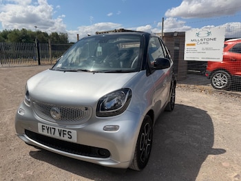 Used smart fortwo 2017 for sale - 79362630: Photo