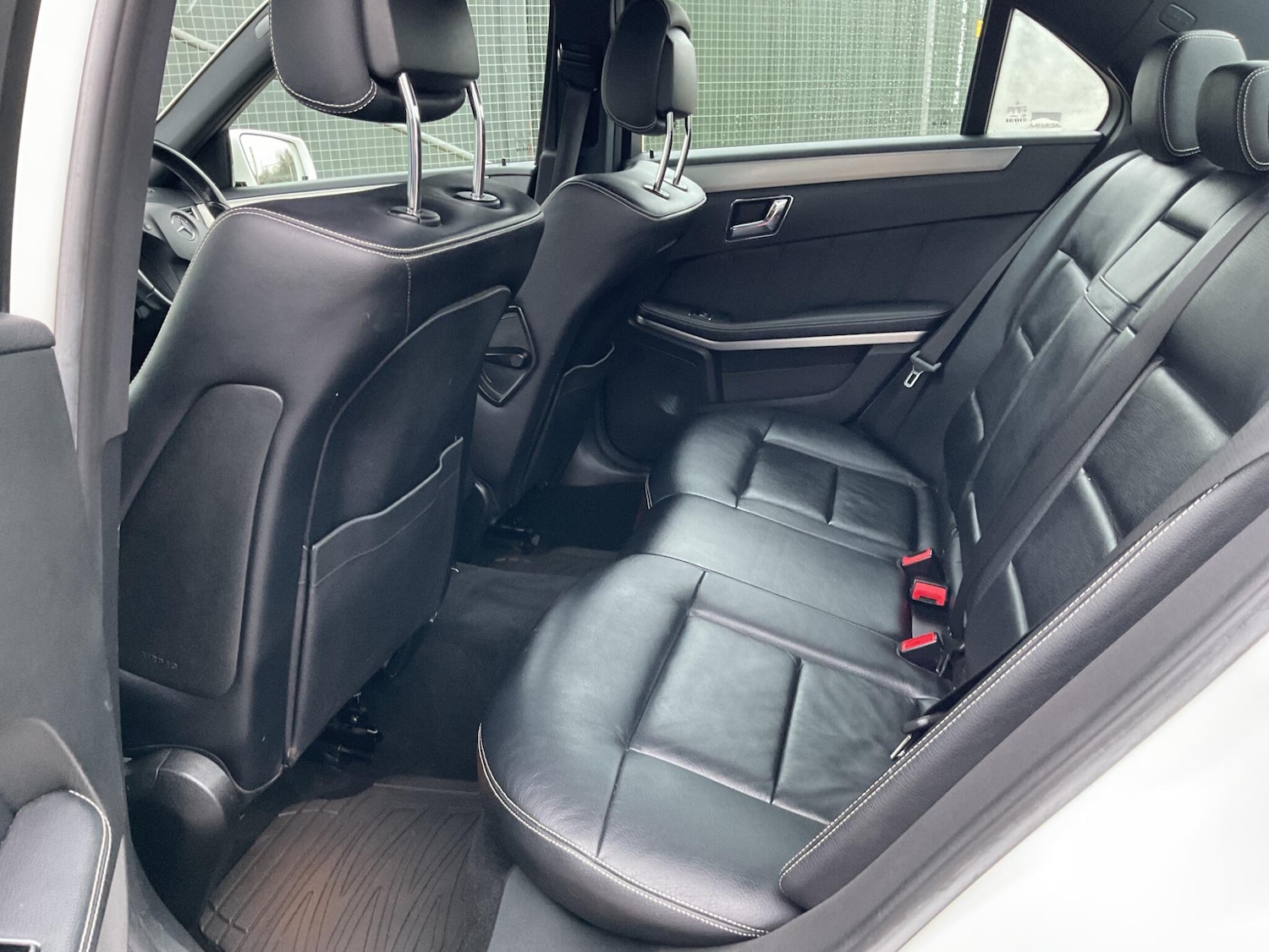 Used Mercedes-Benz E Class 2011 for sale - 77214820: Photo 12